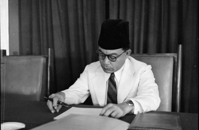Sumber : Seratus Institute
