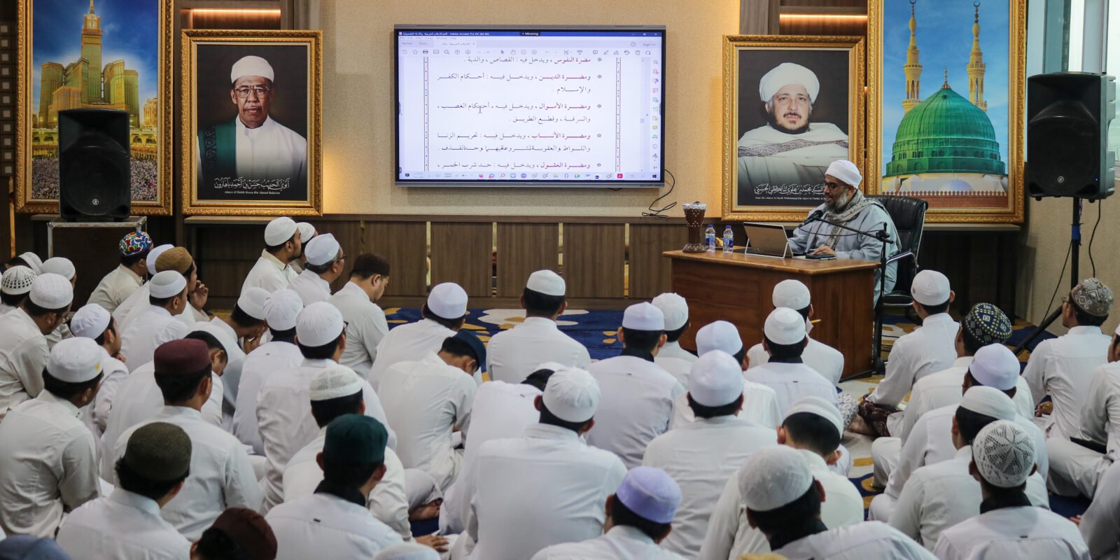 Daurah Ilmiyah bersama Dr. Al-Habib Abdurrahman bin Abdullah Assegaf diikuti oleh para staf pengajar Ponpes Dalwa