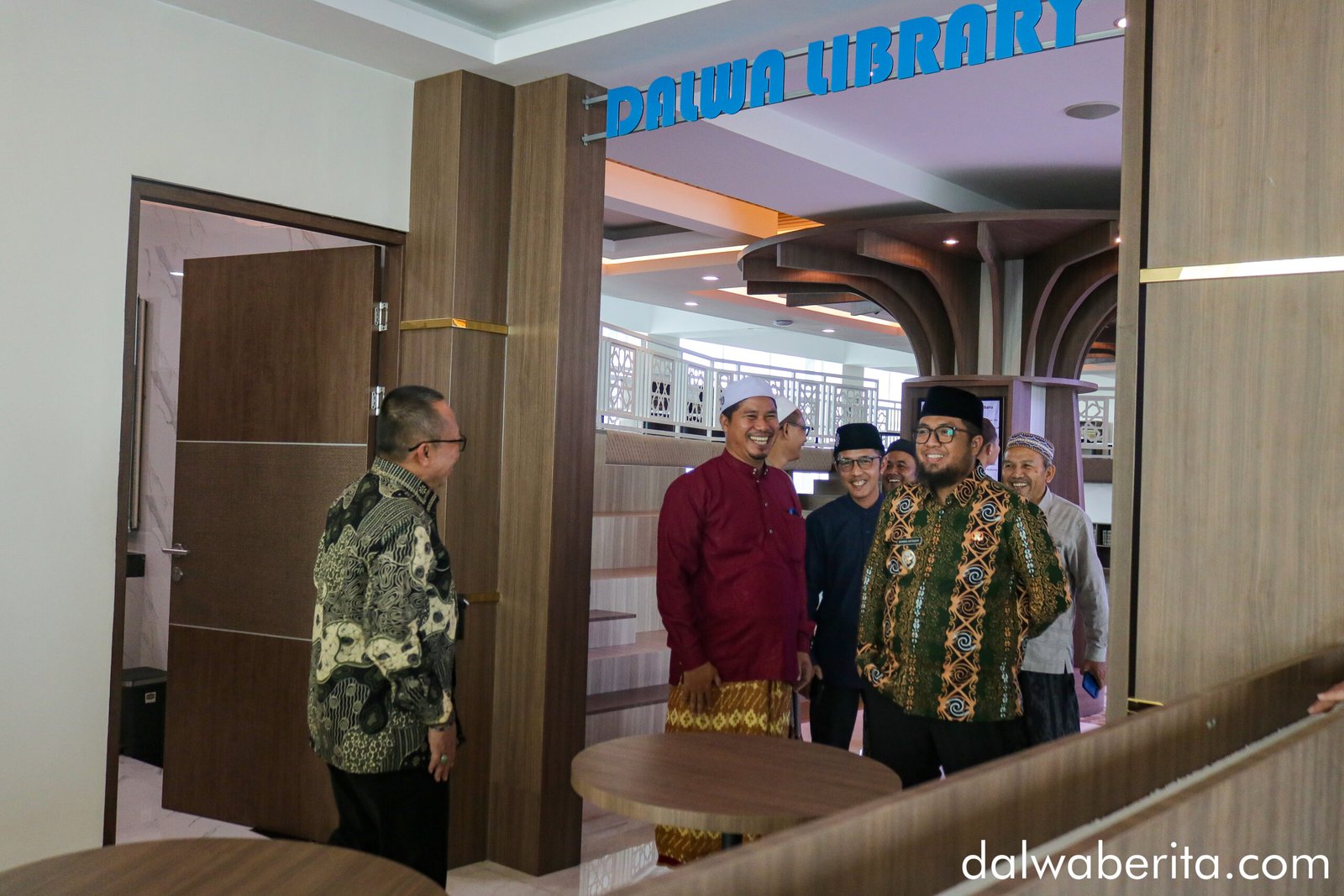Ilutrasi rombongan Wabup Paser keliling Mabna Abuya Hasan