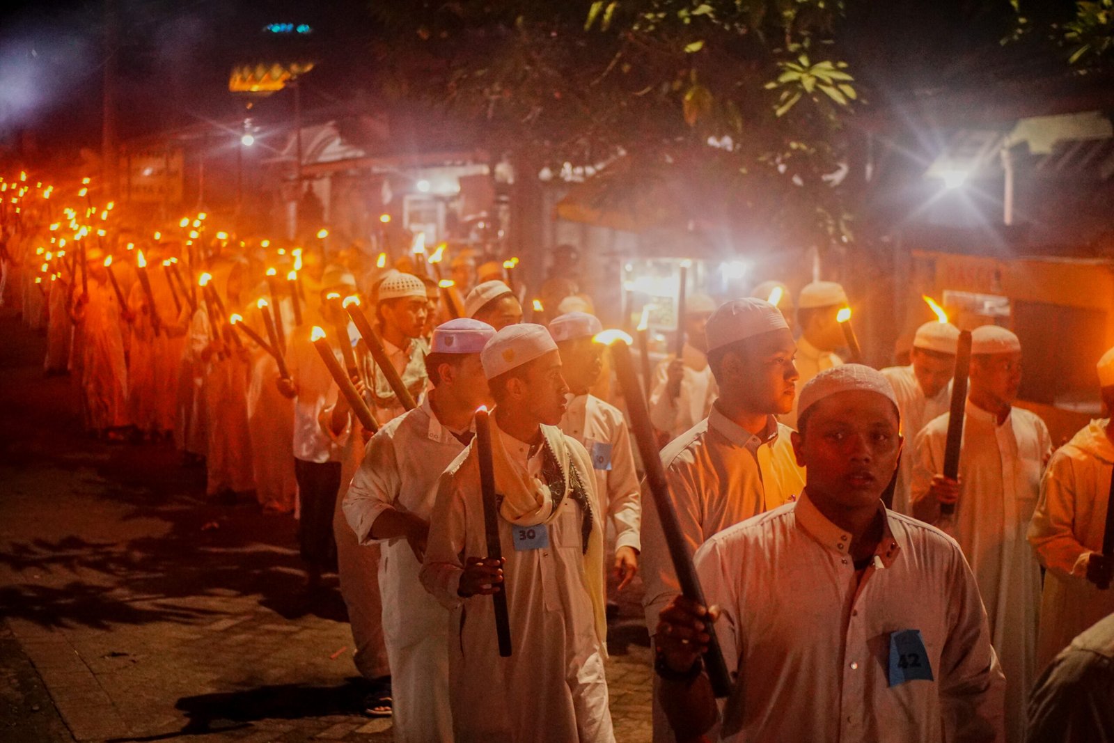 Ilutrasi pawai obor santri Dalwa