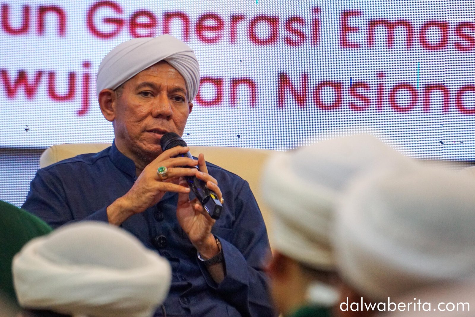 Habib Segaf dalam Seminar Nasional