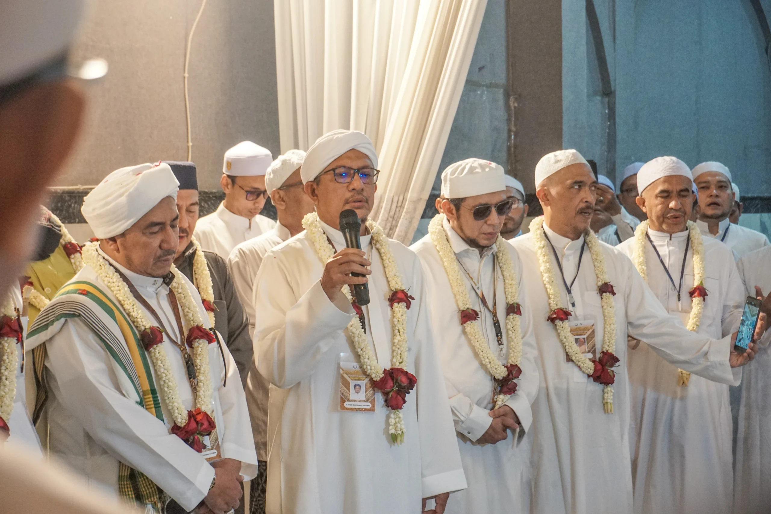 Keluarga besar Dalwa memimpin ziarah ke maqbarah Abuya Hasan dan Hubabah Khadijah