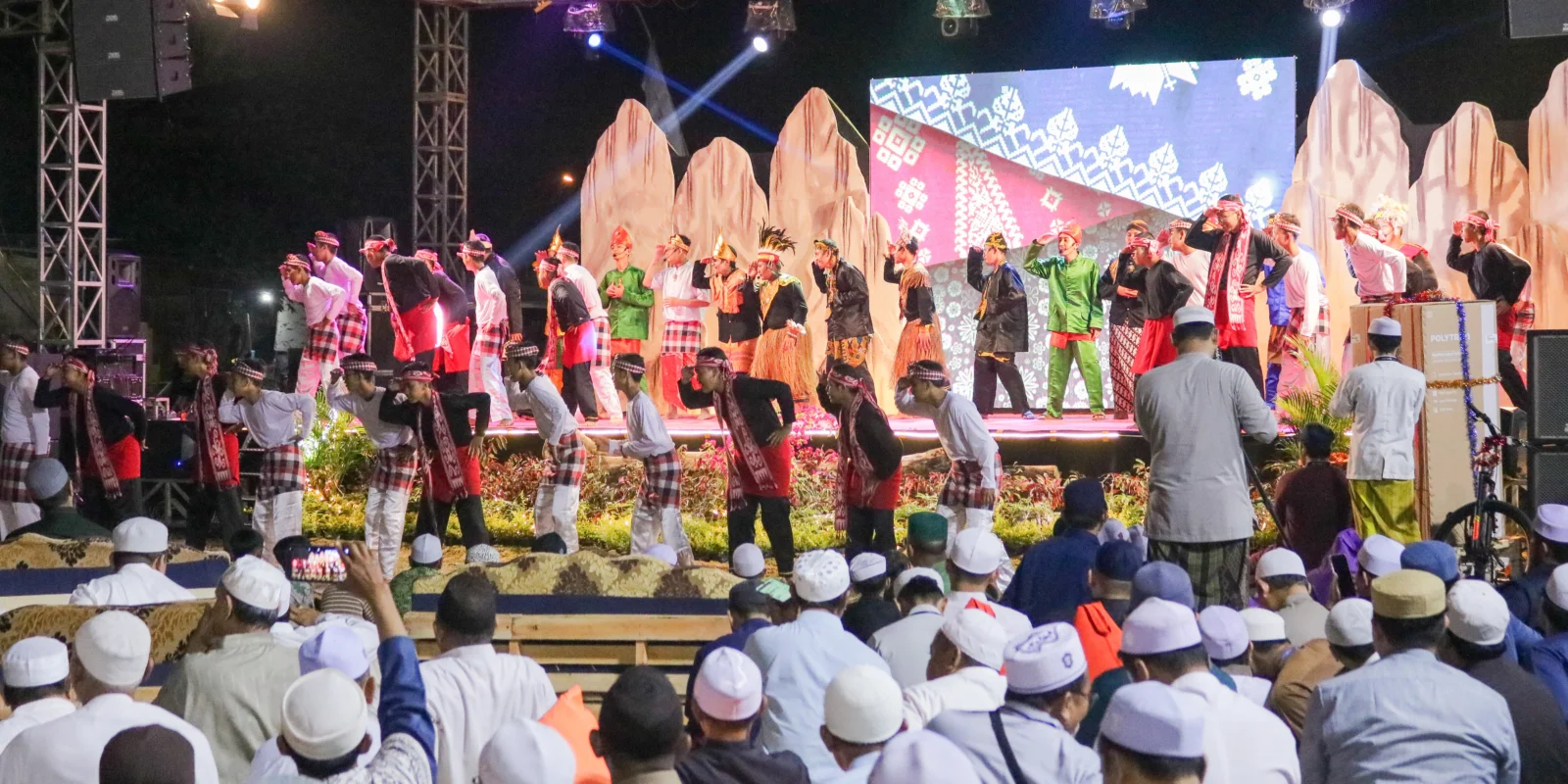 Penampilan dari Dalwa Seni Budaya