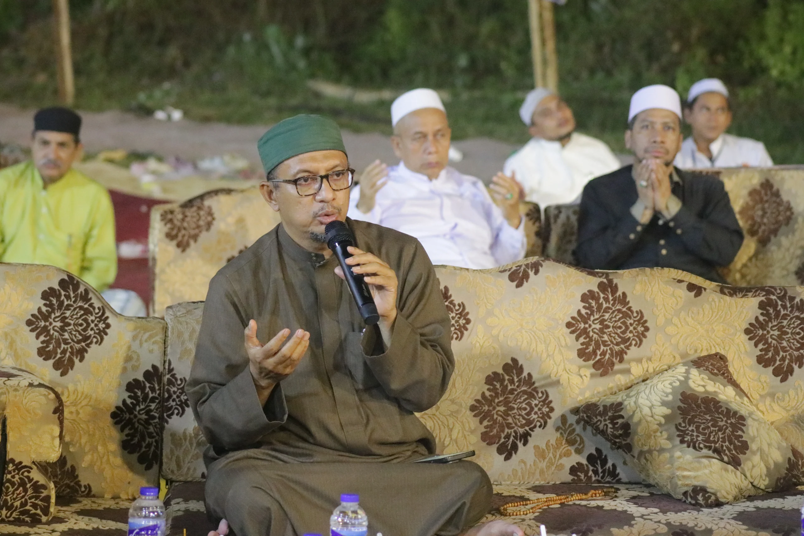 Abuya Zein Menutup Doa