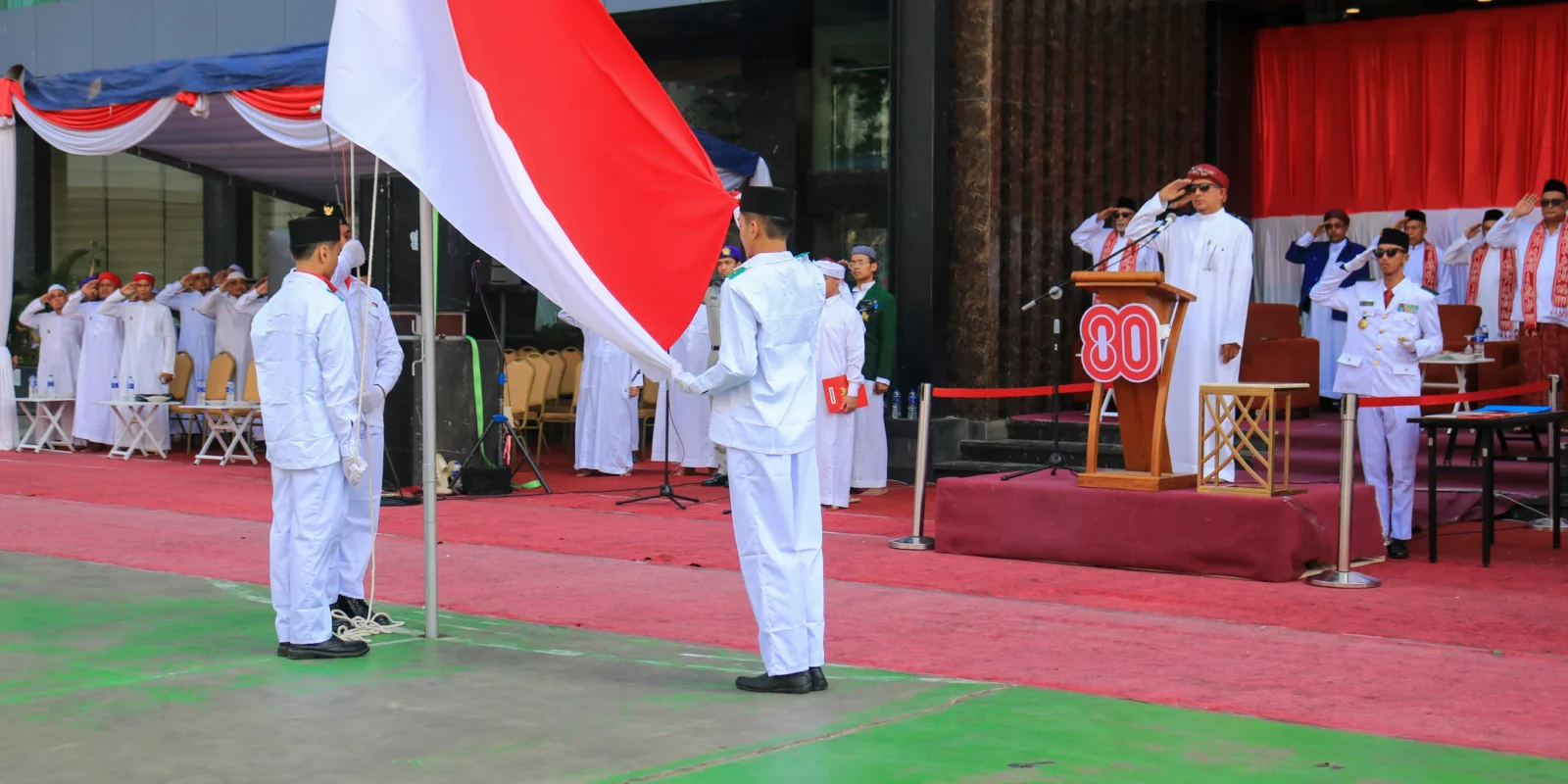 Upacara HUT RI ke 80 di Ponpes Dalwa