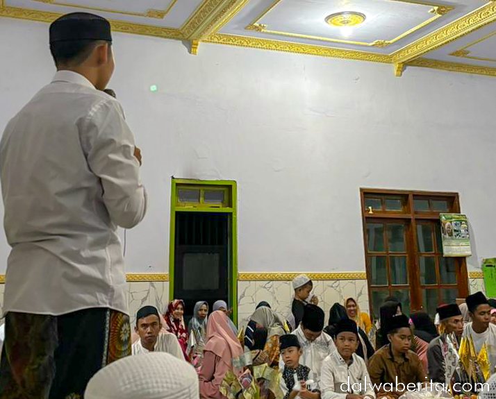 acara maulid di Desa Ngepung Sukapura