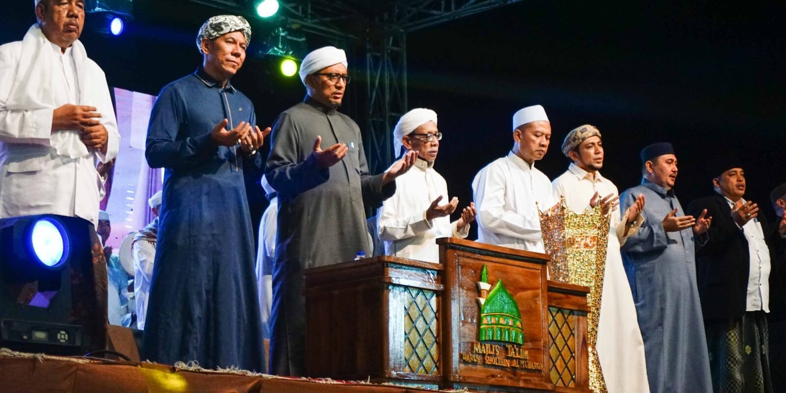 Pembukaan Majelis Darussholihin Al-Mubarok di Desa Raci