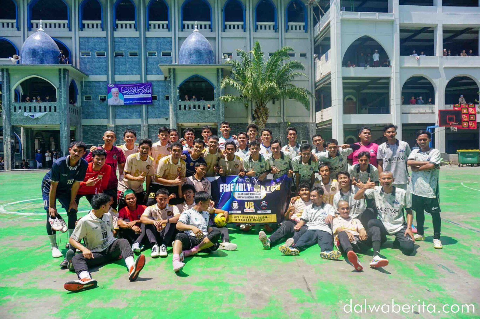 Pertandingan Persahabatan Sepak Bola antara Dalwa FC dan Salafiyyah FC