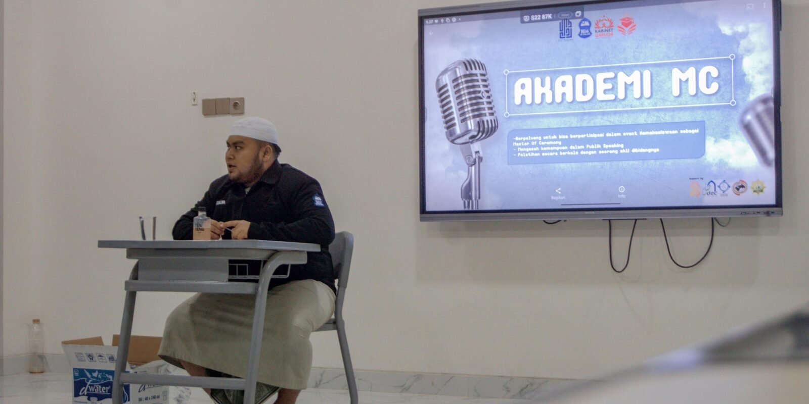 Wujudkan MC Profesional, BEM UII Dalwa Bentuk Akademi MC