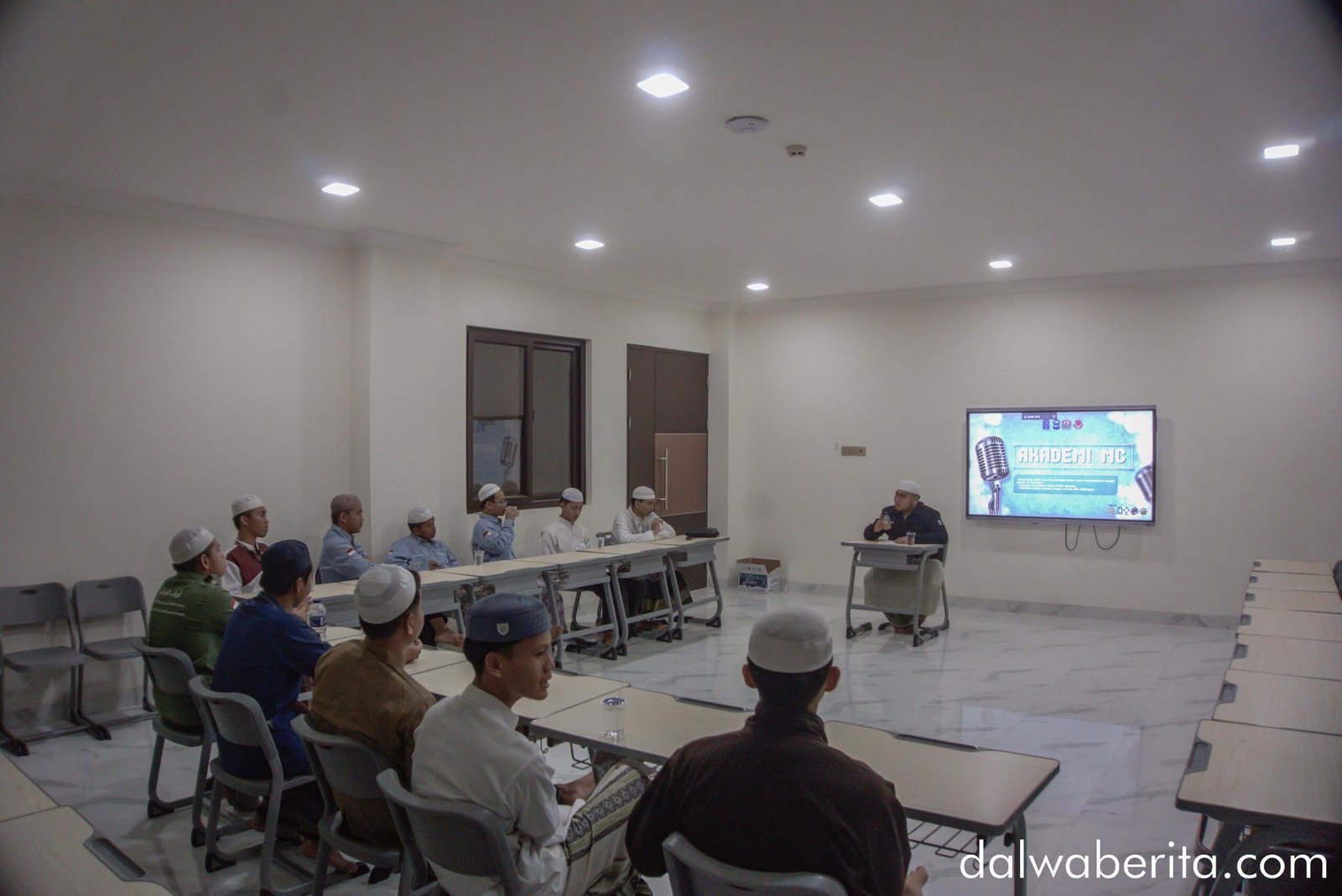 Wujudkan MC Profesional, BEM UII Dalwa Bentuk Akademi MC