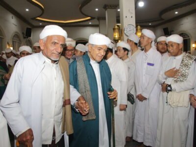 Jalsah Mubarokah Bersama Para Habaib Timur Tengah, Bawa Berkah Serta Ijazah