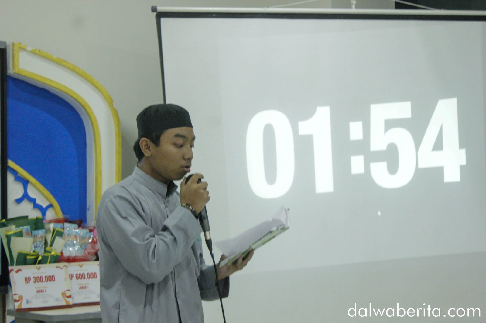 peserta lomba ranking 1 sedang presentrasi